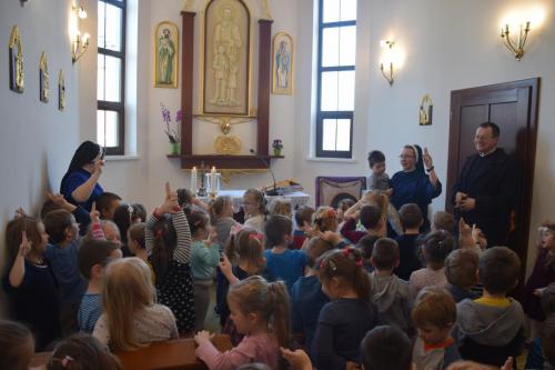 Modlimy się za kobiety z okazji ich święta